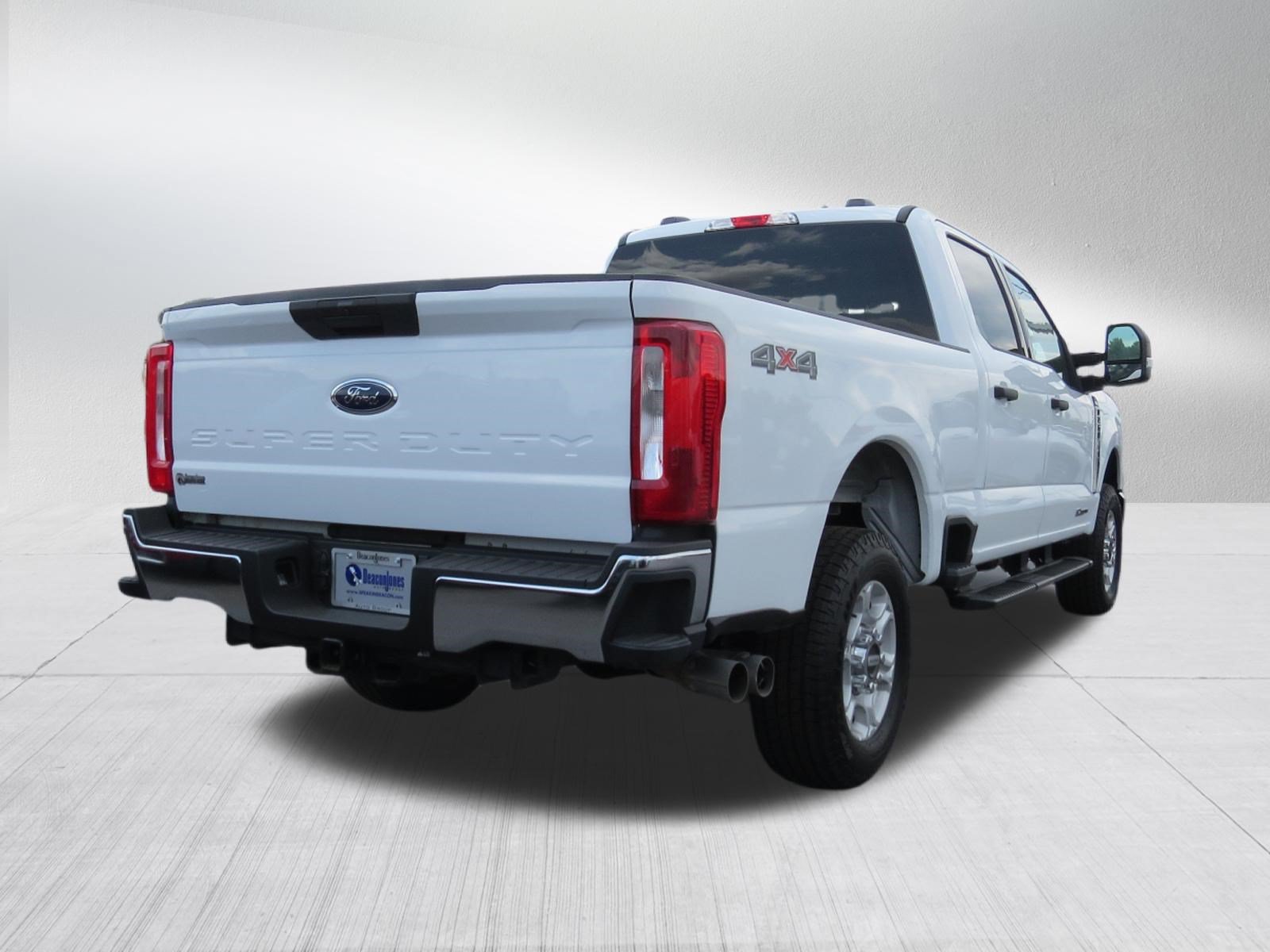 Certified 2026 Ford F250 XLT AWD/4WD image 3