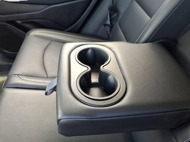 Used 2024 GMC Terrain SLT image 11