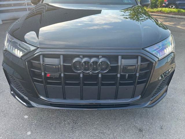 Certified 2023 Audi SQ7 Premium Plus w/ Executive Package AWD/4WD image 6