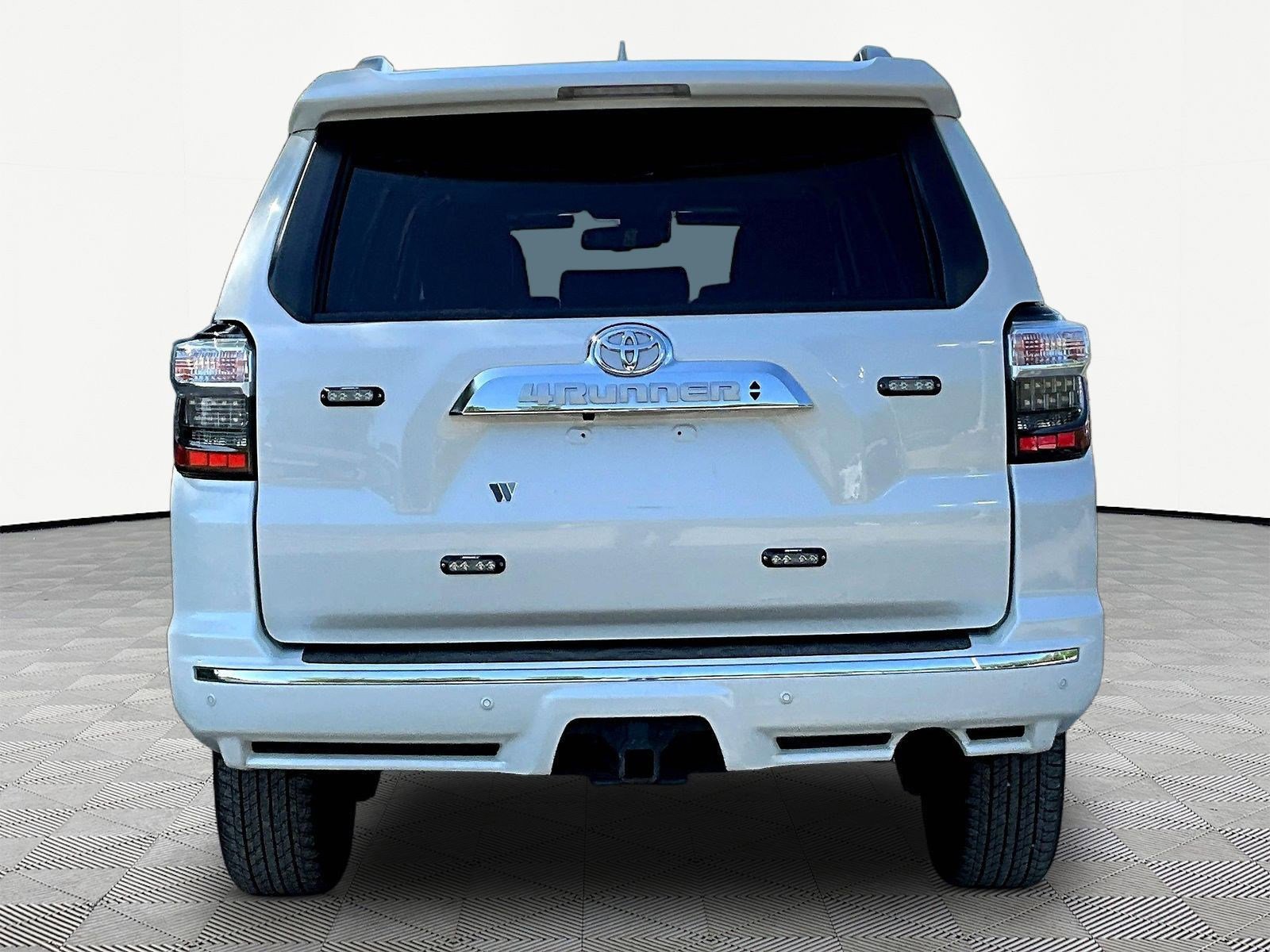 Used 2021 Toyota 4Runner Limited AWD/4WD image 9