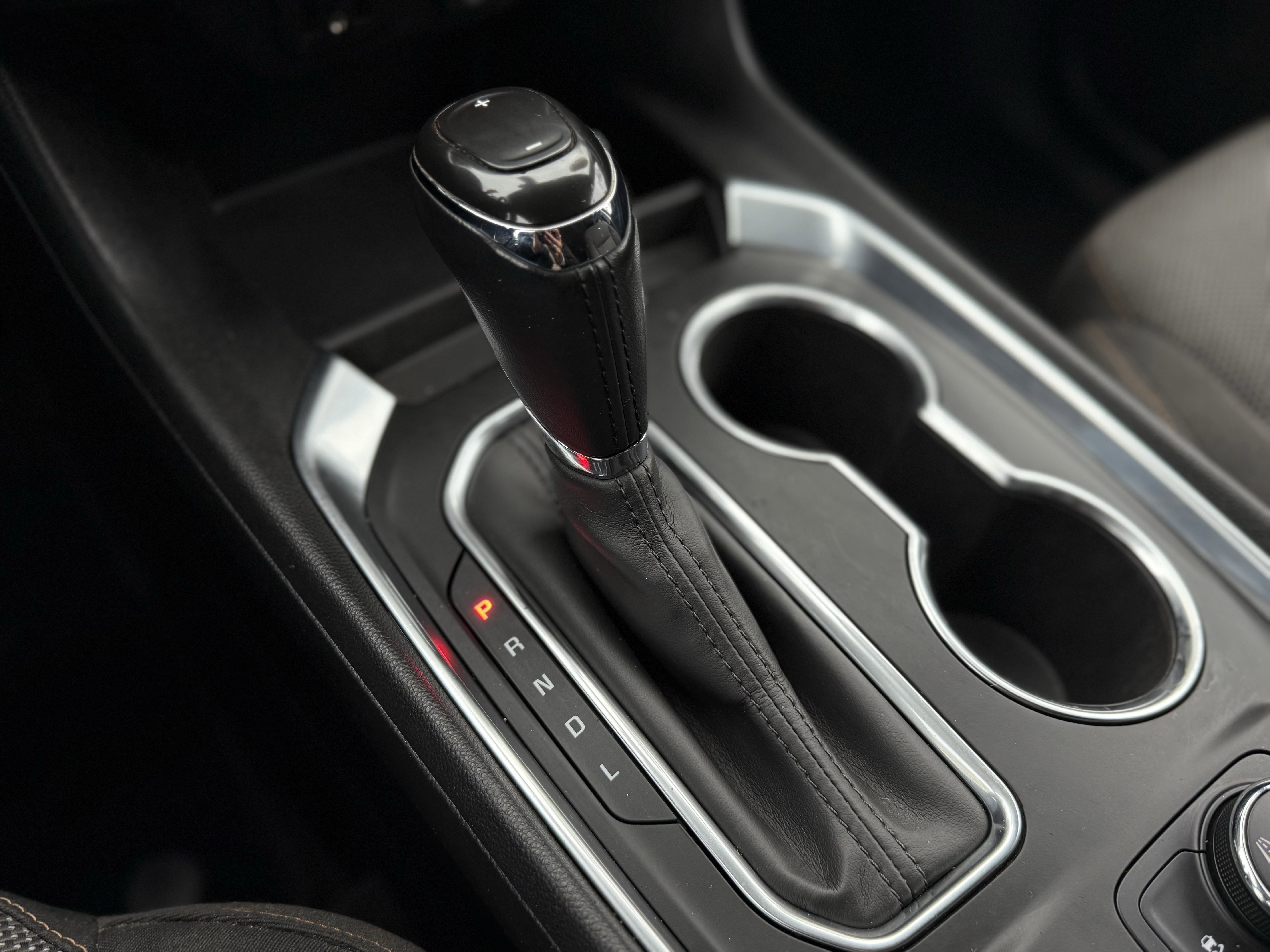 Used 2019 Chevrolet Traverse LT image 21