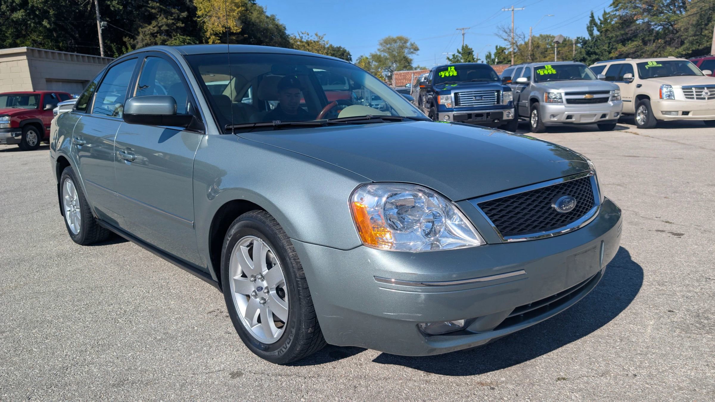 Used 2006 Ford Five Hundred SEL image 1