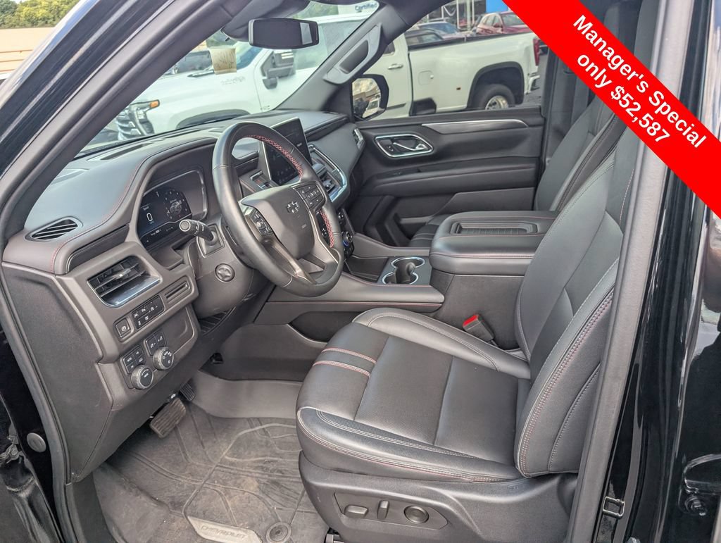 Used 2023 Chevrolet Suburban RST w/ Luxury Package AWD/4WD image 14