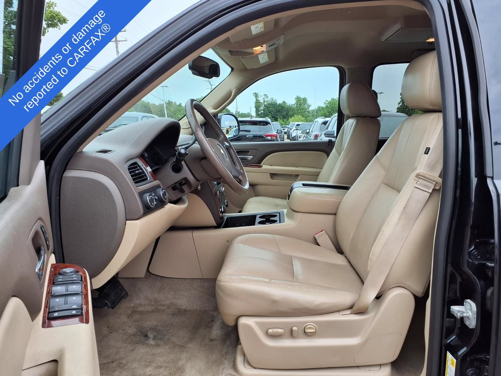 Used 2013 Chevrolet Suburban LT w/ Luxury Package AWD/4WD image 19