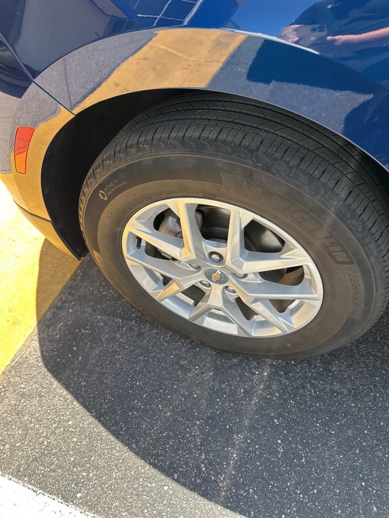 Used 2022 Chevrolet Equinox LT FWD image 11