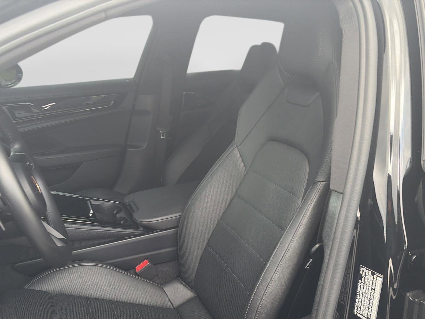 Used 2025 Porsche Panamera 4 AWD/4WD image 10