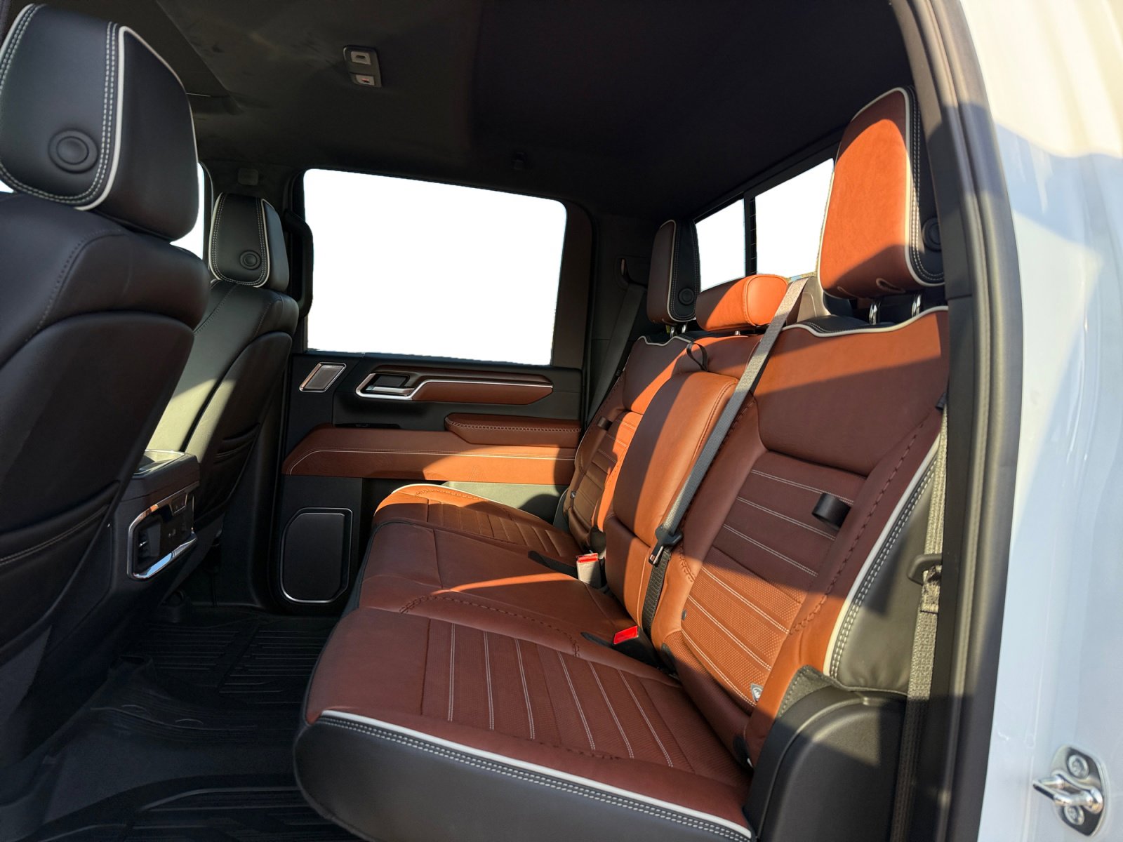 New 2026 GMC Sierra 2500 Denali Ultimate w/ Max Trailering Package image 16