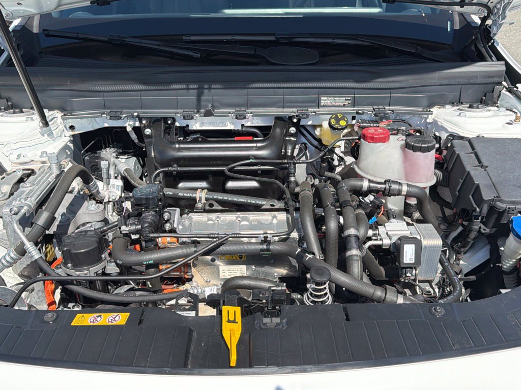 Certified 2023 Mercedes-Benz EQB 300 4MATIC w/ Exclusive Package image 33