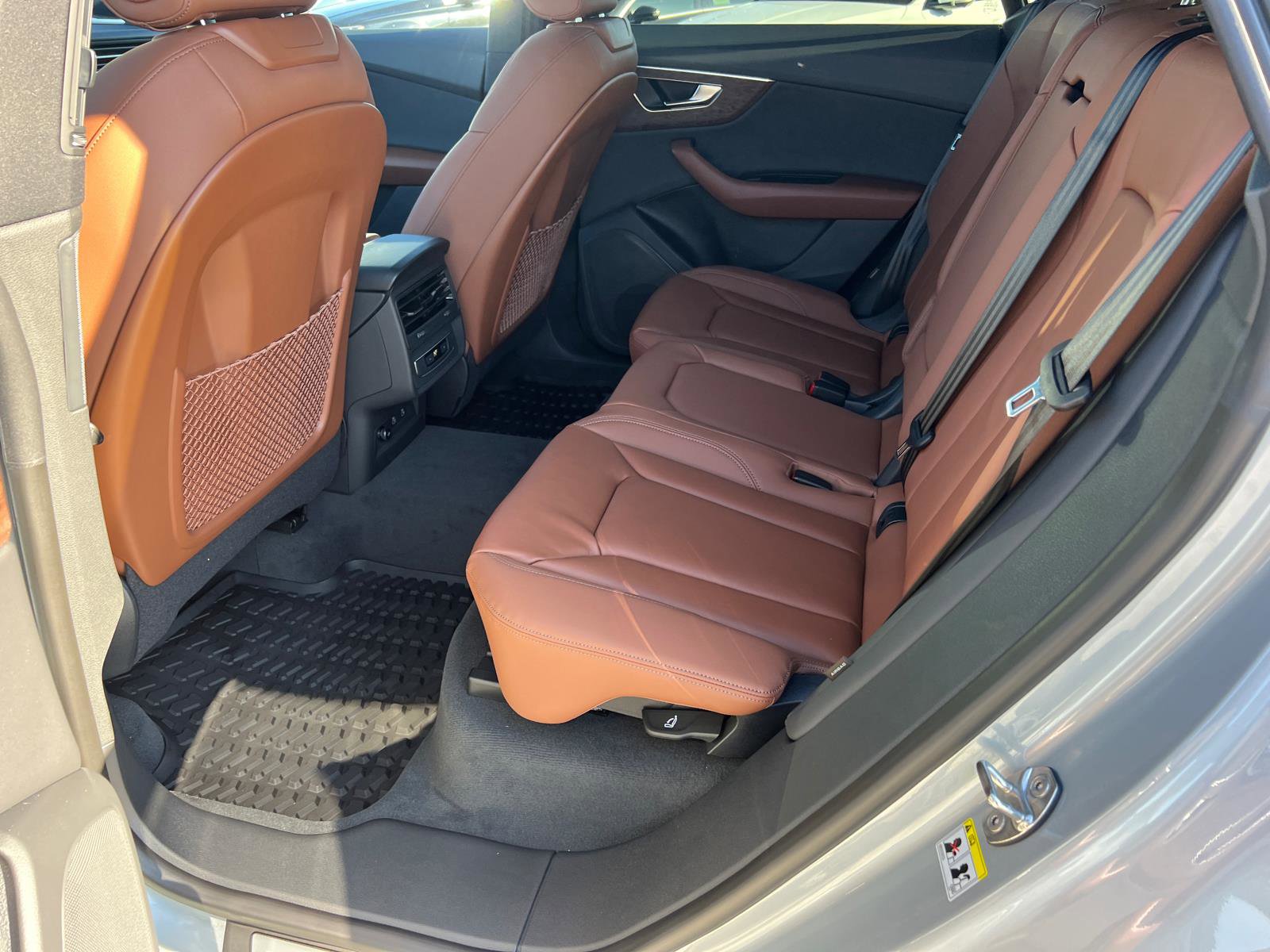 New 2025 Audi Q8 Premium image 14