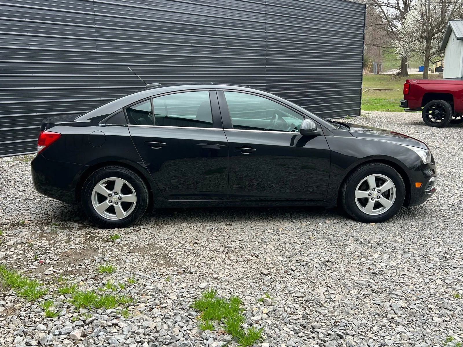 Used 2016 Chevrolet Cruze LT w/ Sun And Sound Package image 6