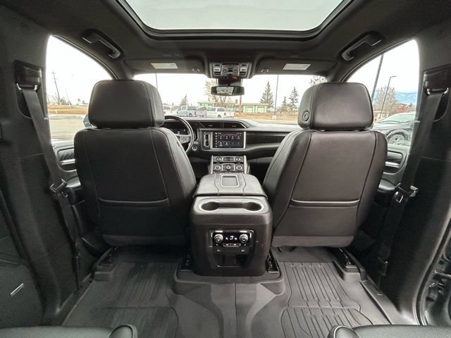 Used 2023 GMC Yukon XL Denali AWD/4WD image 43