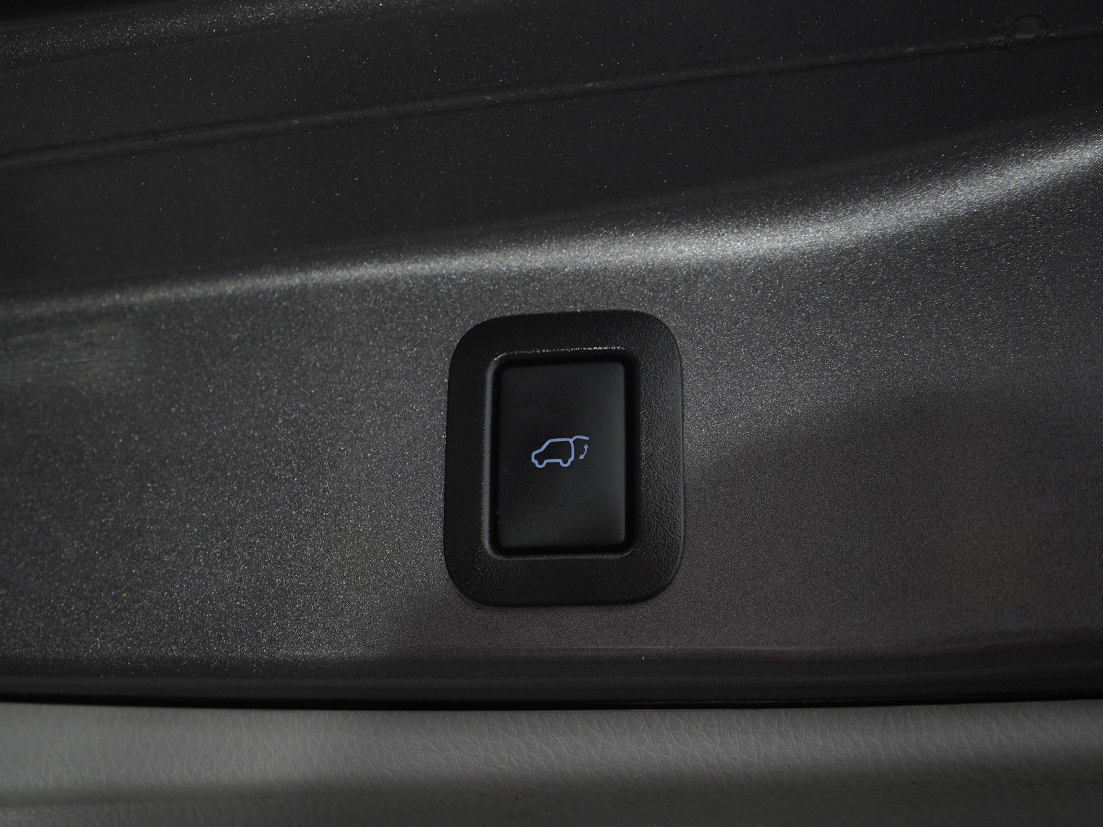 Used 2019 Toyota Highlander Limited Platinum AWD/4WD image 11