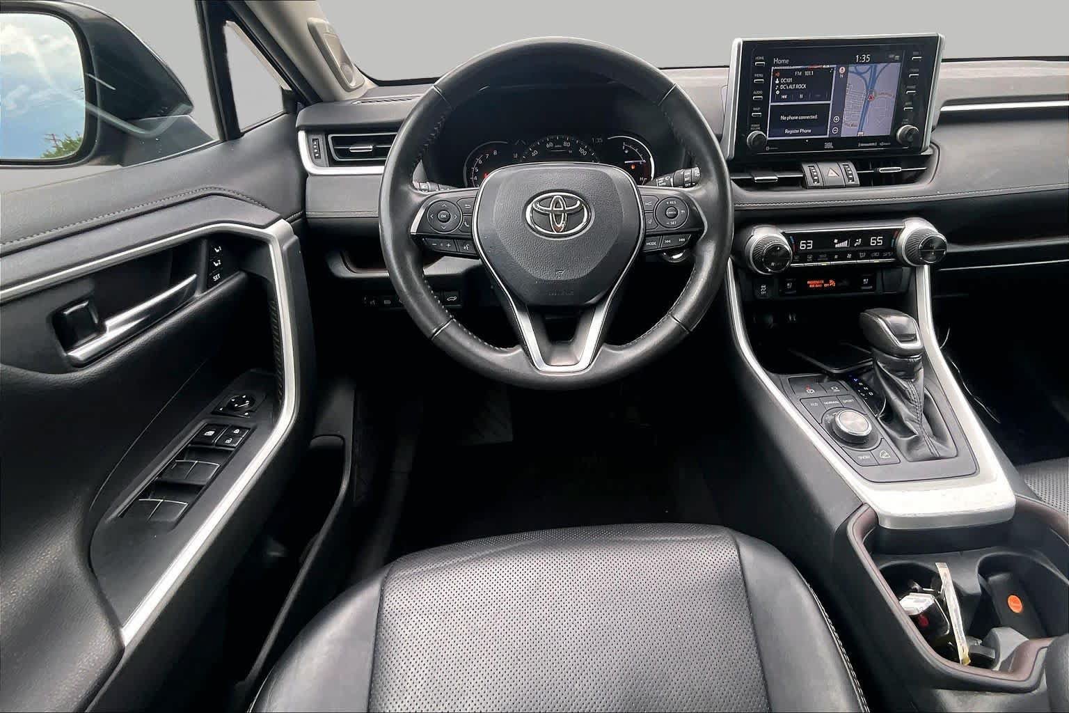 Used 2019 Toyota RAV4 Limited w/ Advanced Technology Package AWD/4WD image 6