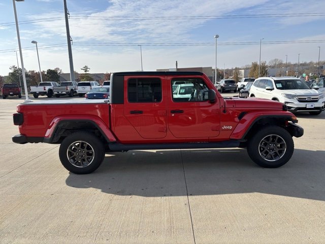 Used 2020 Jeep Gladiator Overland image 4