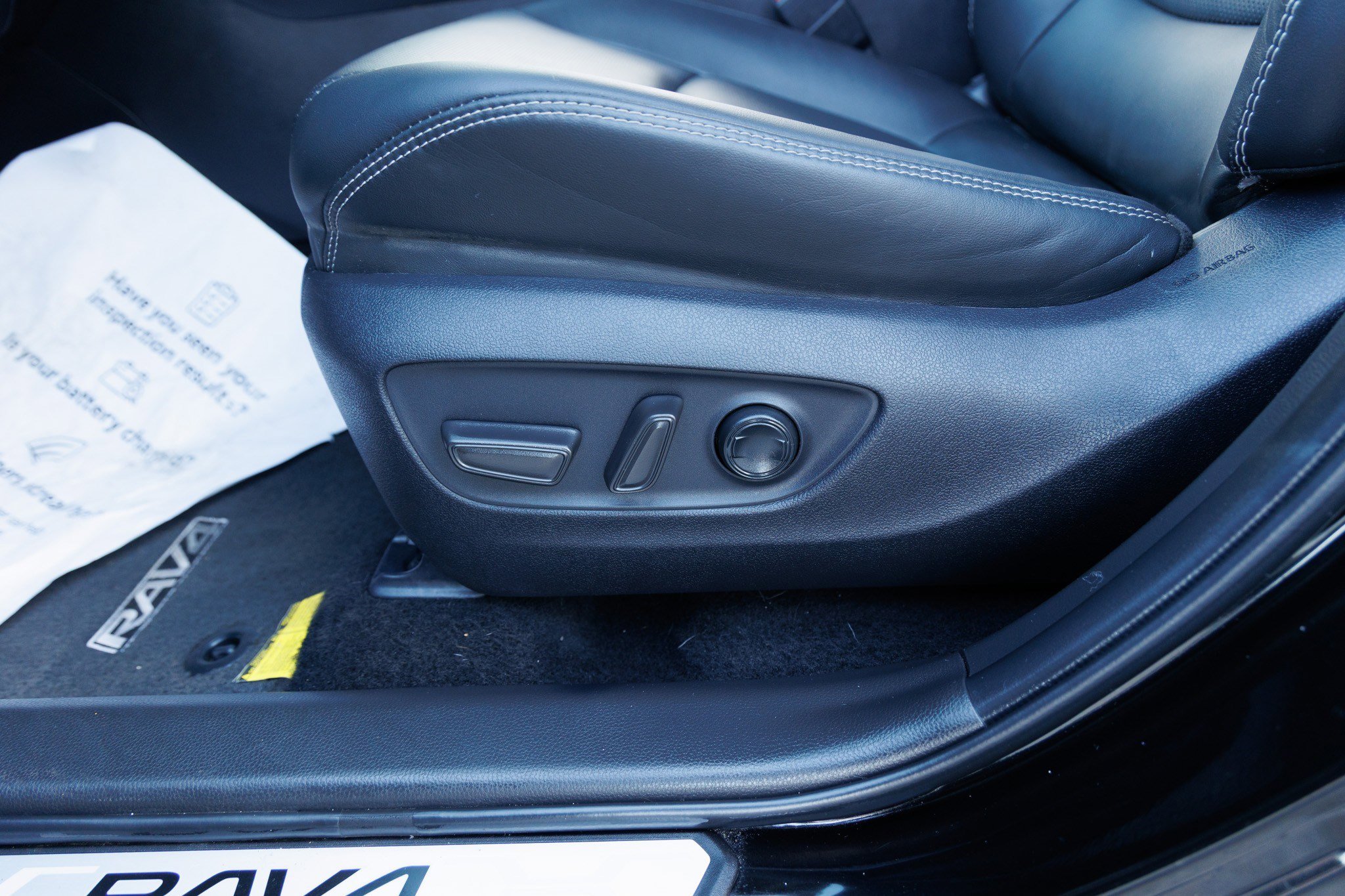 Used 2024 Toyota RAV4 Limited image 42