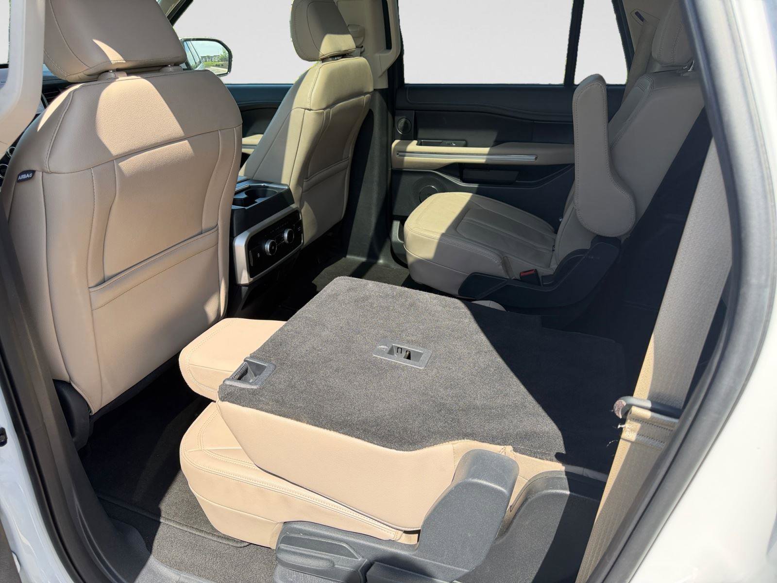 Used 2024 Ford Expedition Max Limited AWD/4WD image 45