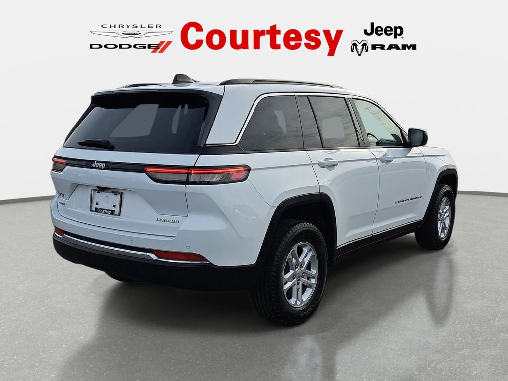 Used 2025 Jeep Grand Cherokee Laredo w/ Luxury Tech Group I image 8