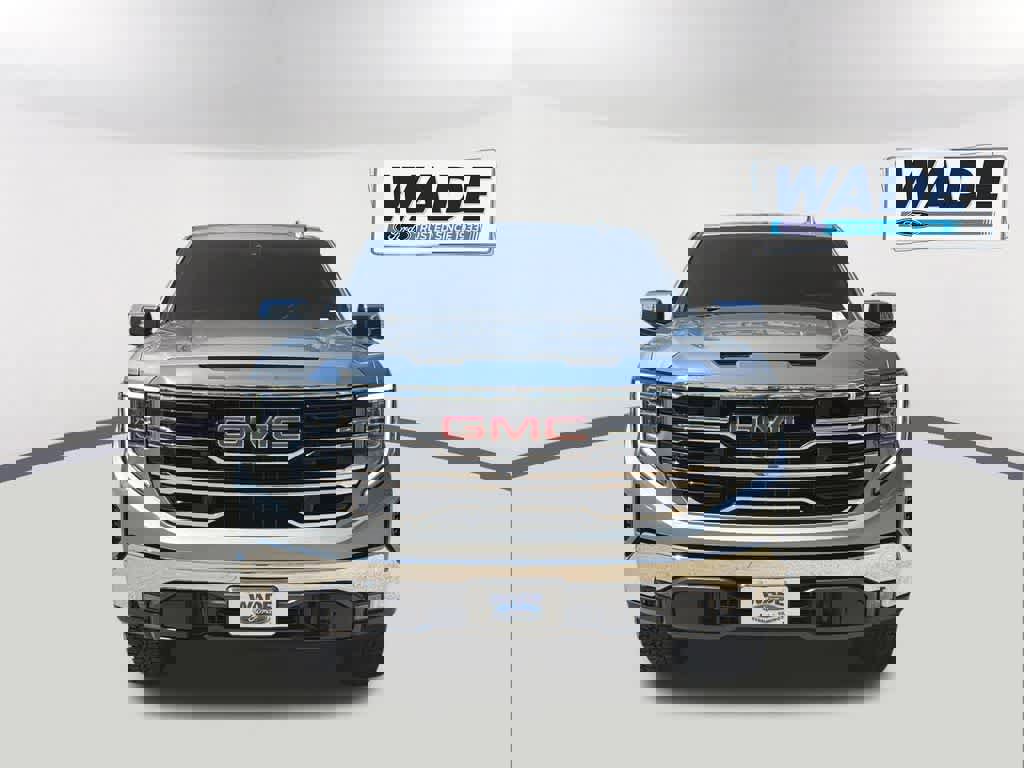 Used 2023 GMC Sierra 1500 SLT w/ SLT Premium Package image 2