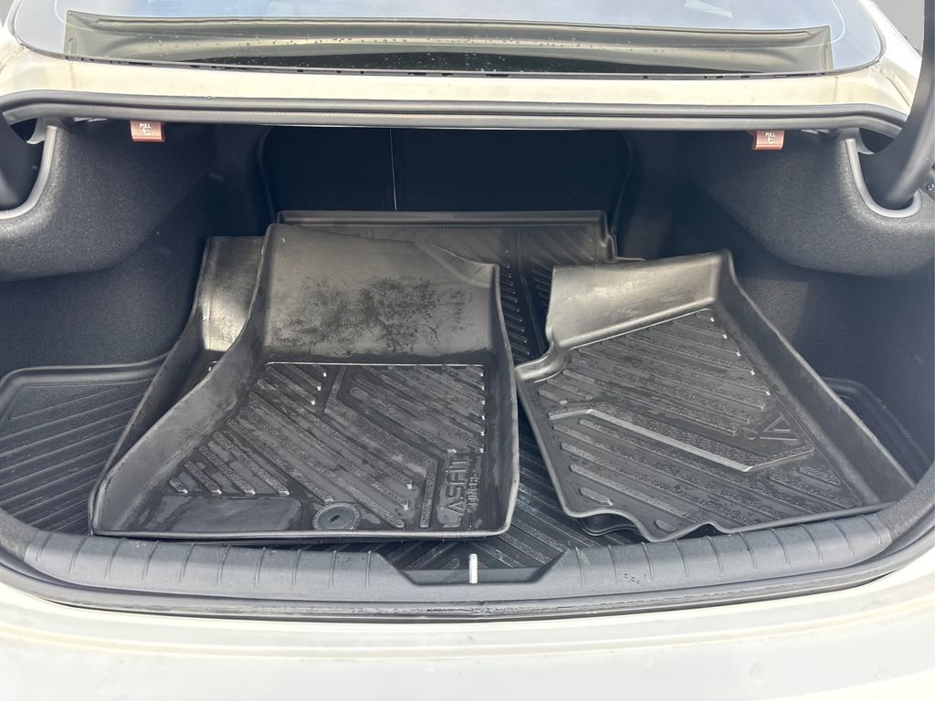 Used 2025 Hyundai Sonata Limited image 11