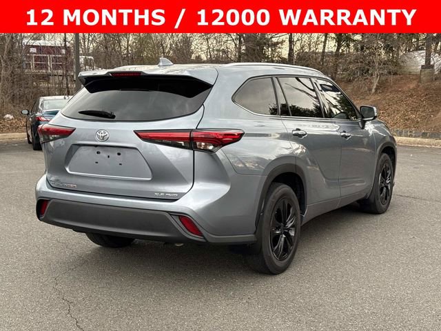 Used 2021 Toyota Highlander XLE image 2