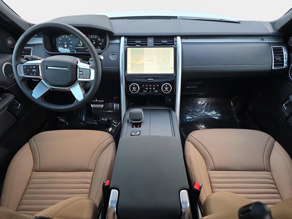 New 2026 Land Rover Discovery Limited Edition AWD/4WD image 9