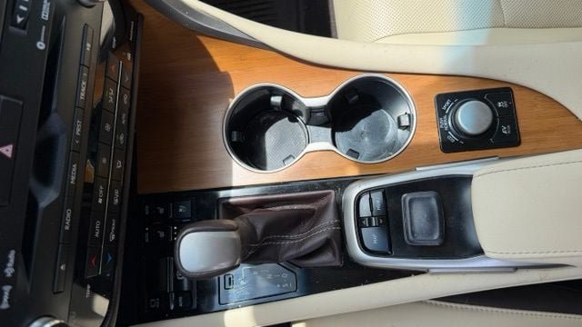 Used 2017 Lexus RX 450h AWD w/ Cold Weather Package image 20