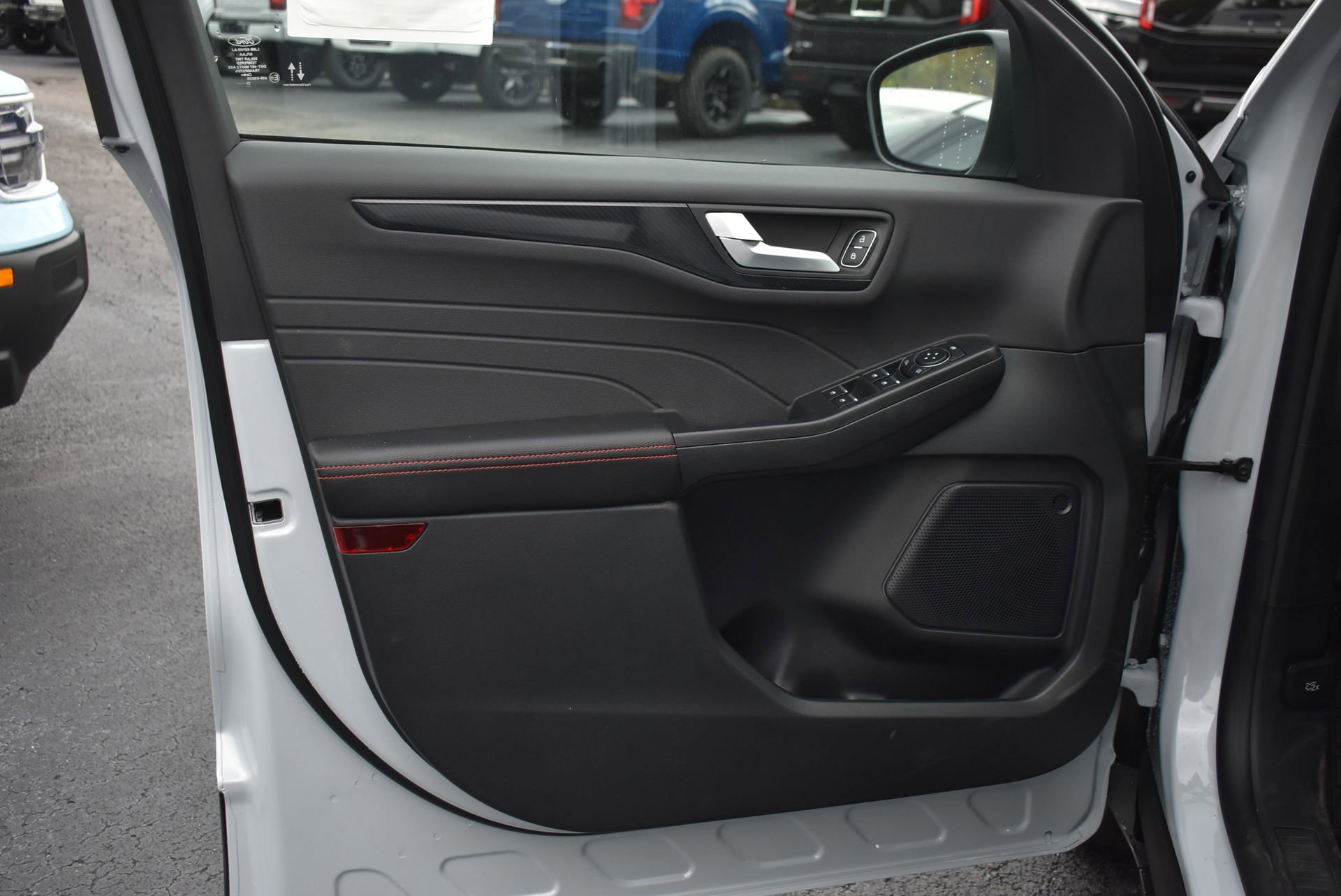 New 2026 Ford Escape ST-Line Select image 12