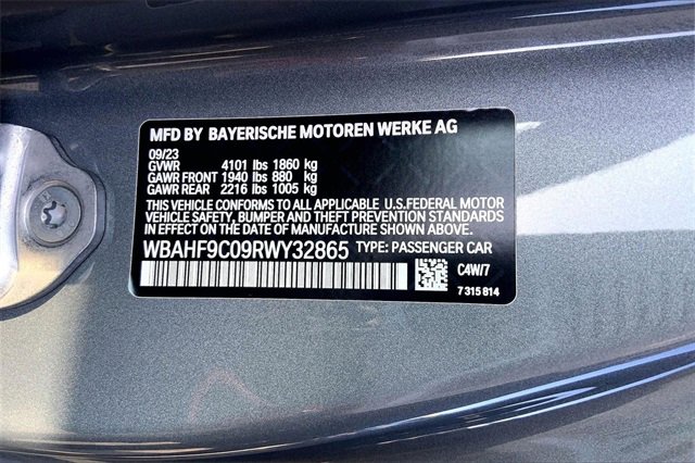 Used 2024 BMW Z4 M40i w/ Premium Package image 26