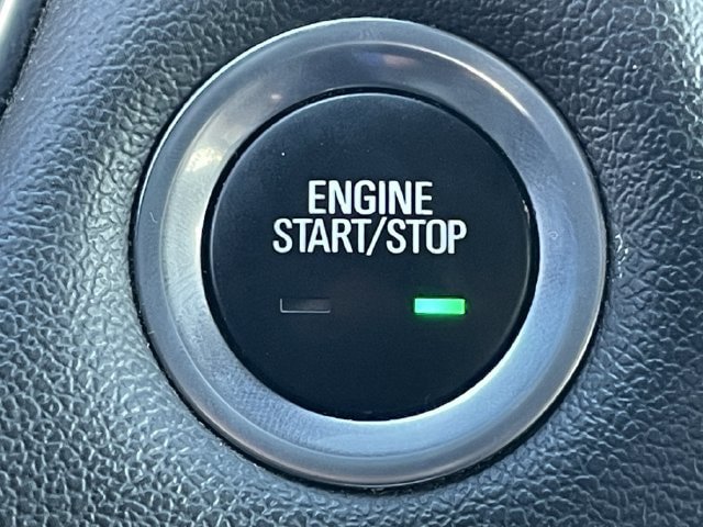 Used 2023 Chevrolet Traverse LT FWD image 21