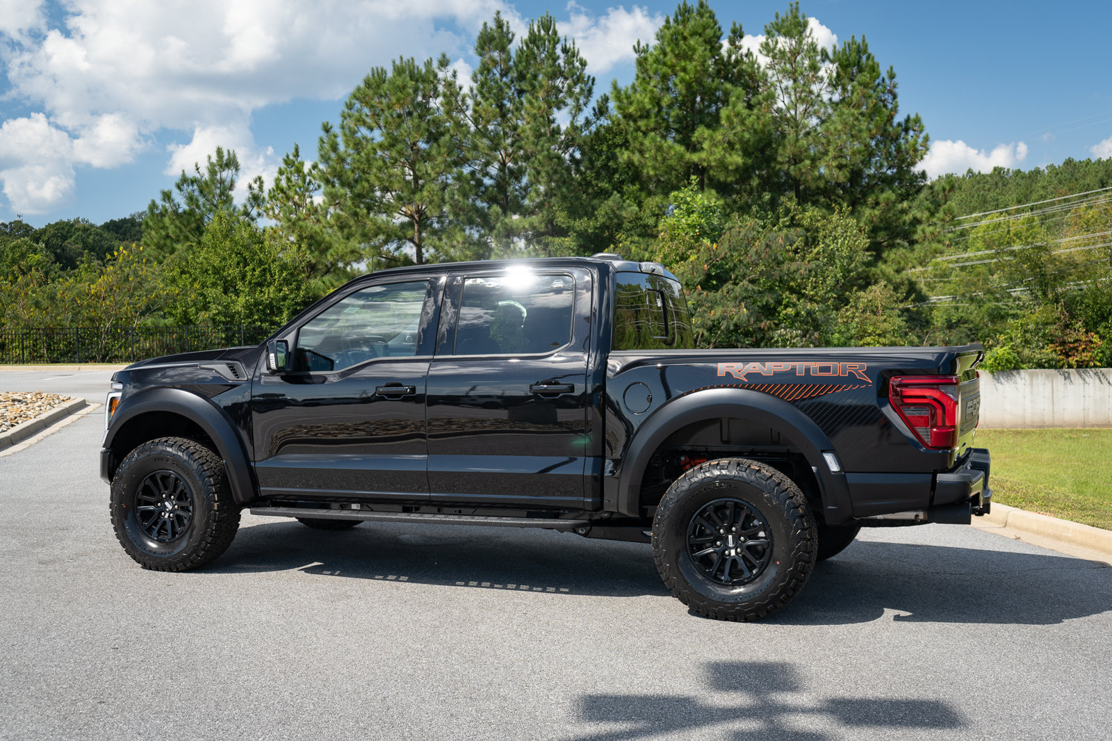 New 2026 Ford F150 Raptor AWD/4WD image 17