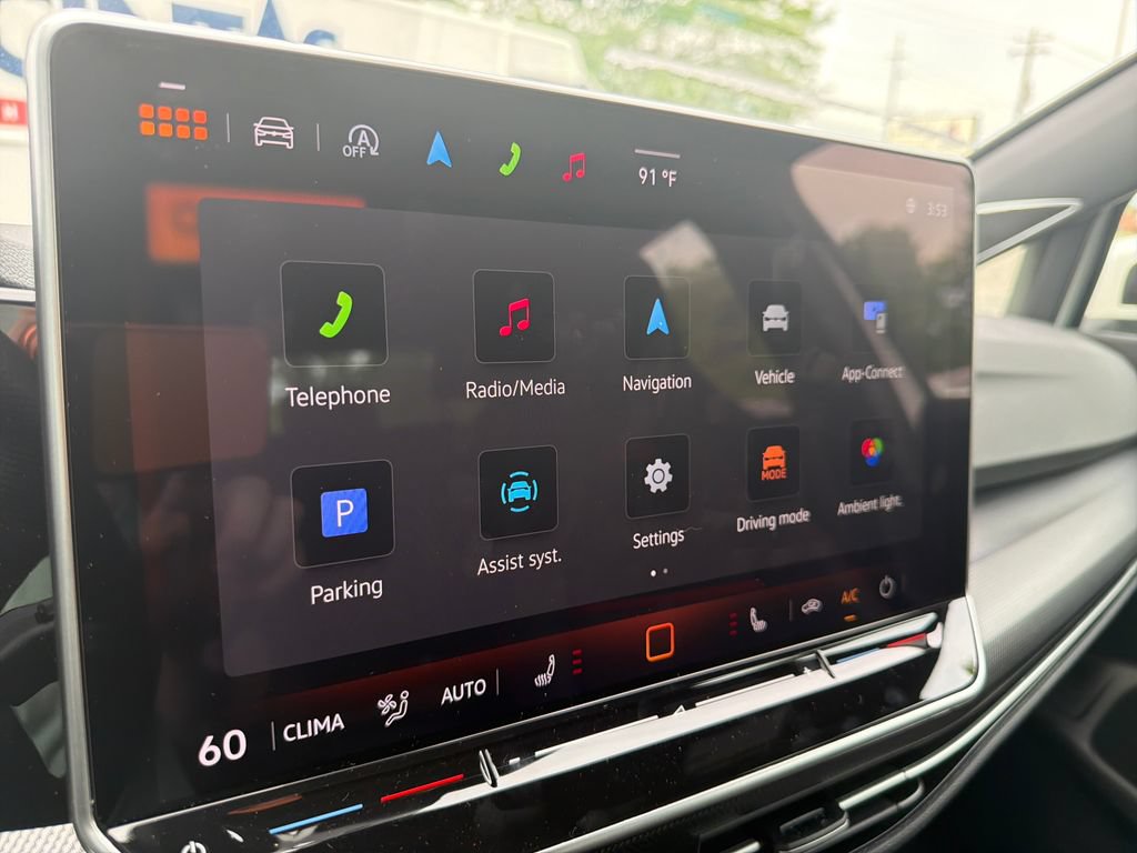 New 2026 Volkswagen GTI SE FWD image 14