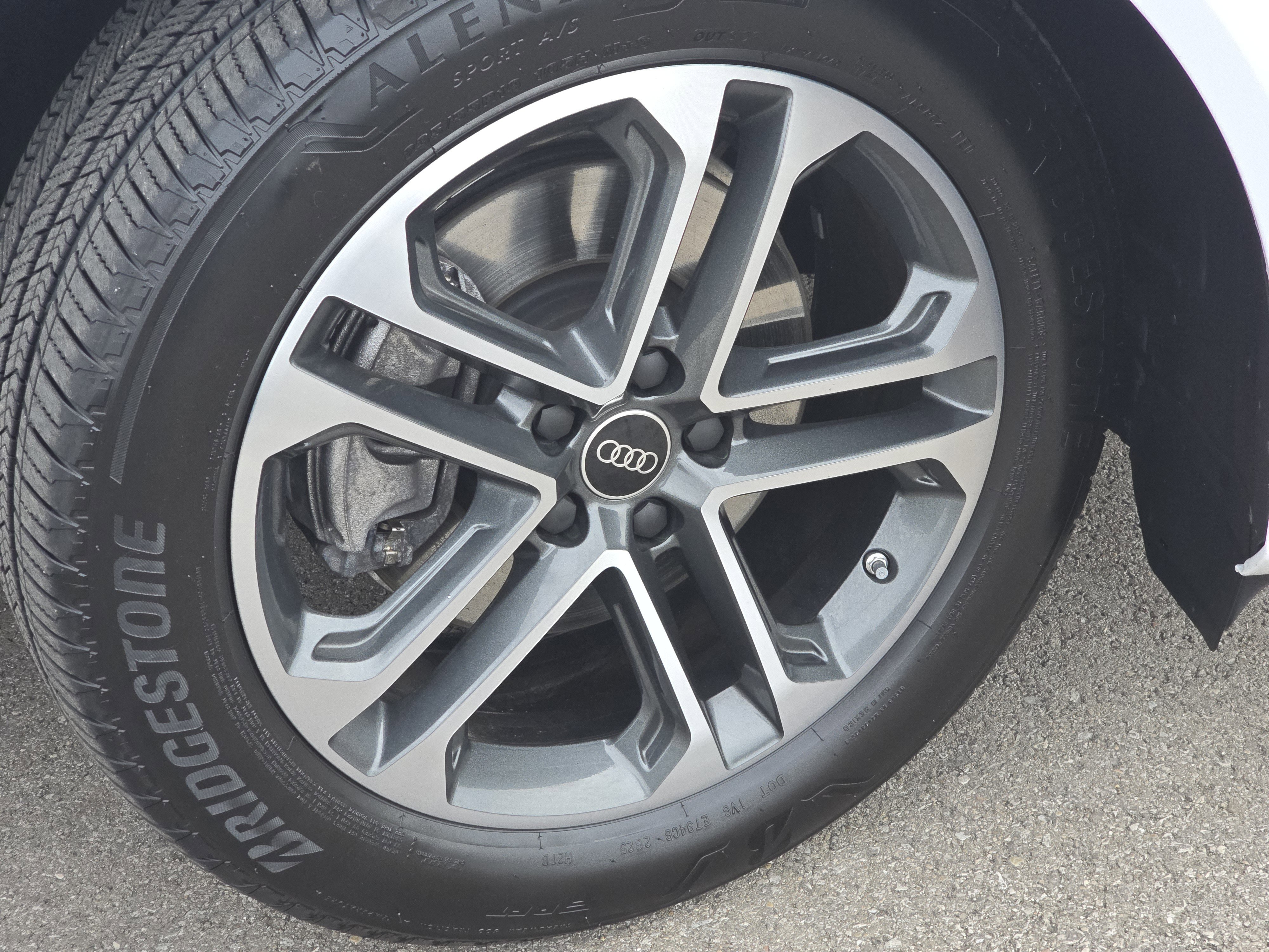 Certified 2025 Audi Q5 Premium w/ Convenience Package image 15