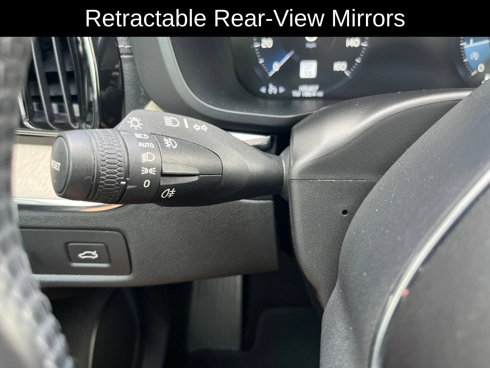 Used 2018 Volvo XC60 T5 Inscription w/ Vision Package AWD/4WD image 18