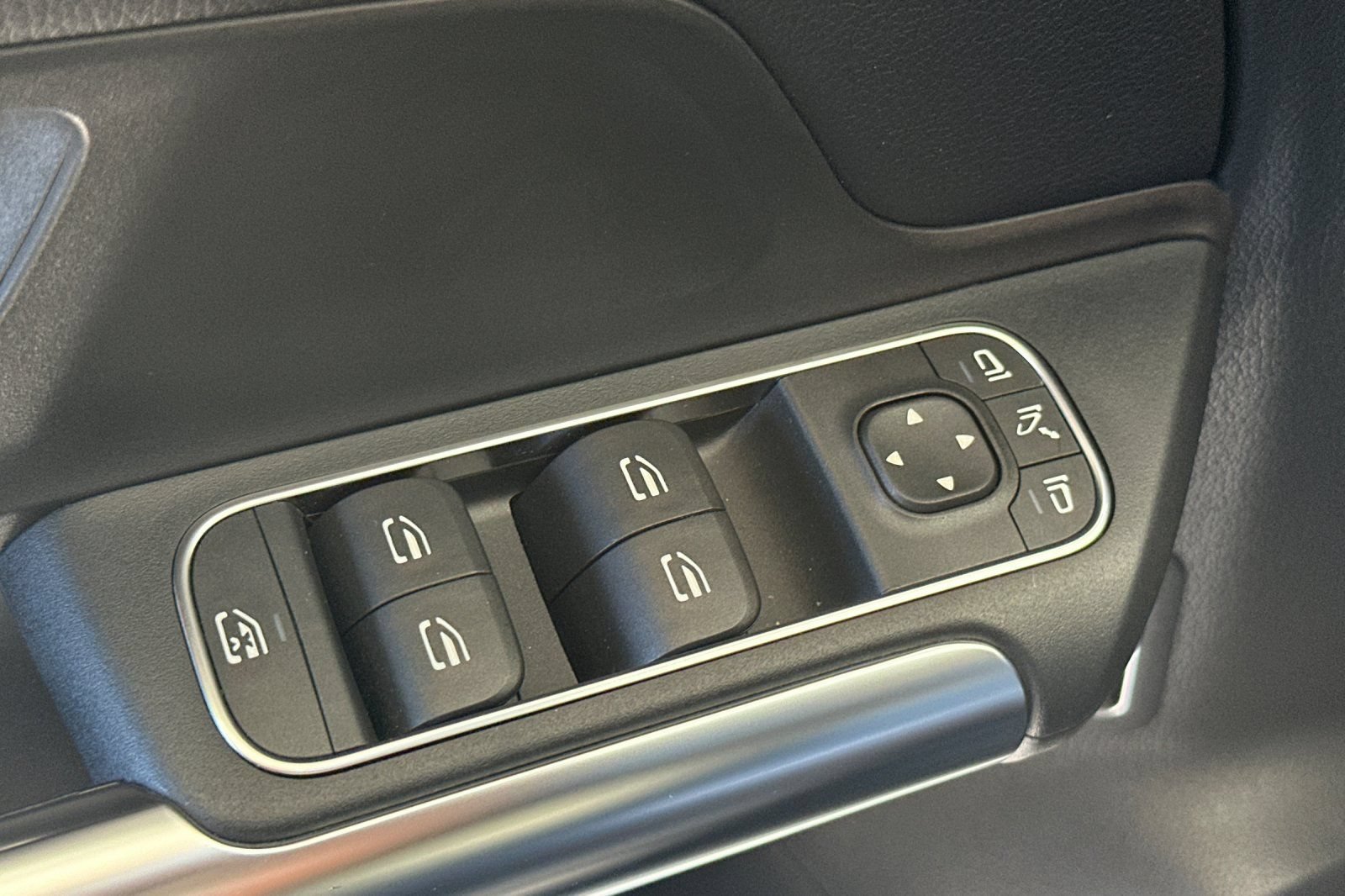 Certified 2023 Mercedes-Benz GLA 250 image 12