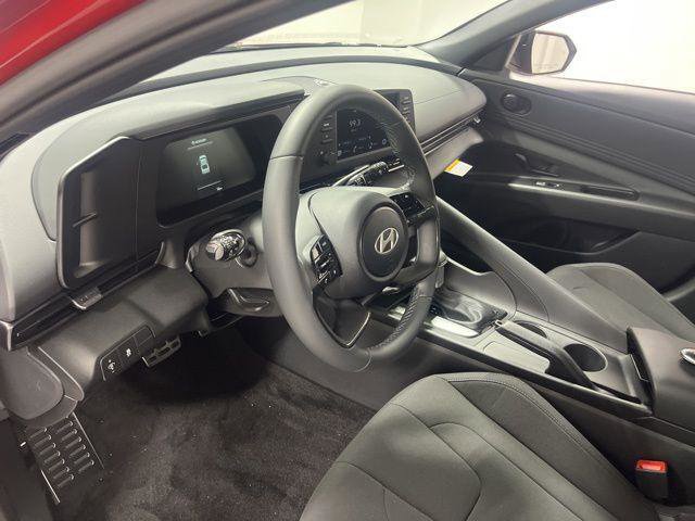 New 2026 Hyundai Elantra Sport w/ Cargo Package image 9