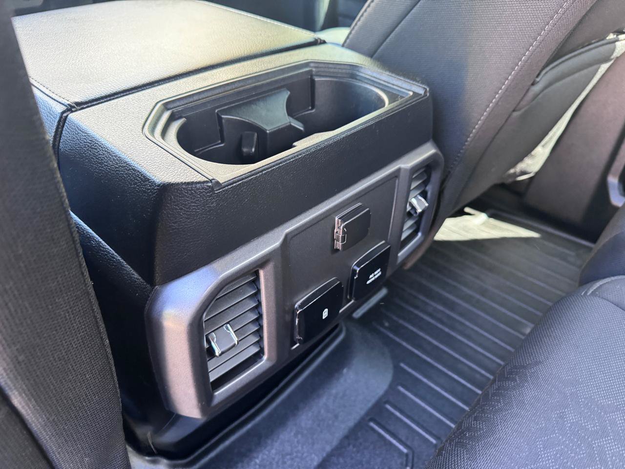 Used 2018 Ford F150 XLT w/ Equipment Group 302A Luxury AWD/4WD image 16