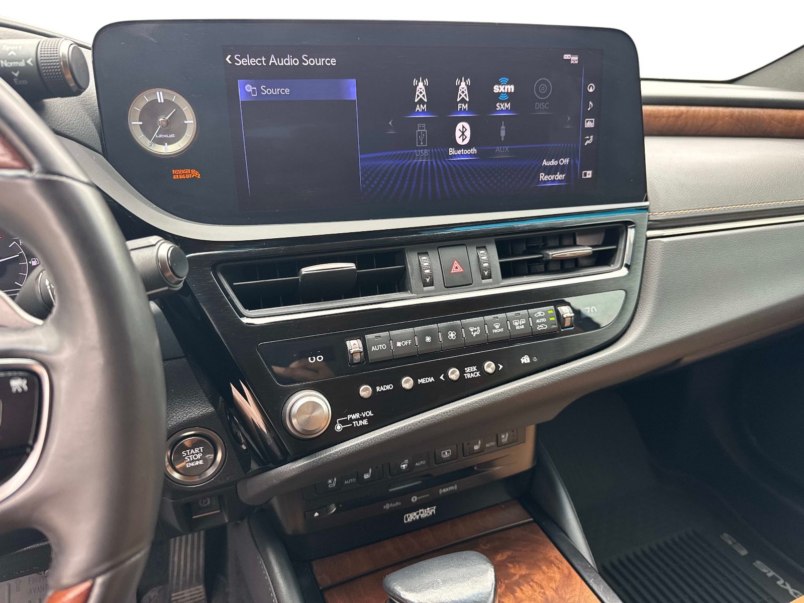 Certified 2022 Lexus ES 350 Ultra Luxury w/ Accessory Package 2 FWD image 24