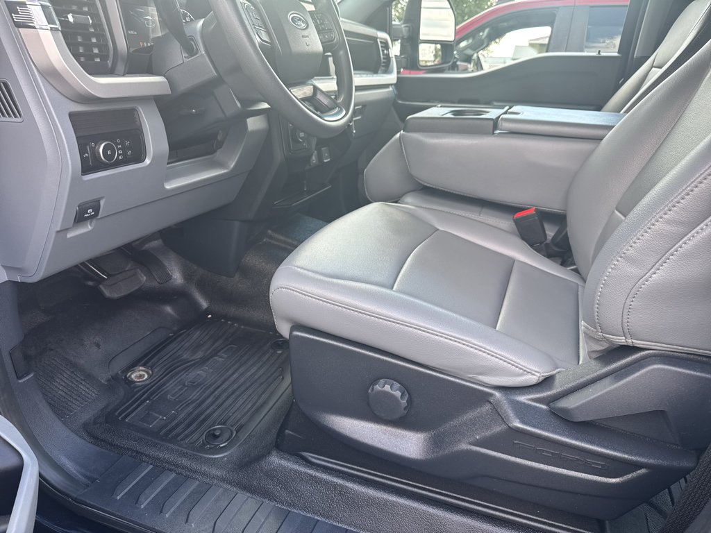 Used 2024 Ford F450 XL w/ 360-Degree Camera Package AWD/4WD image 19