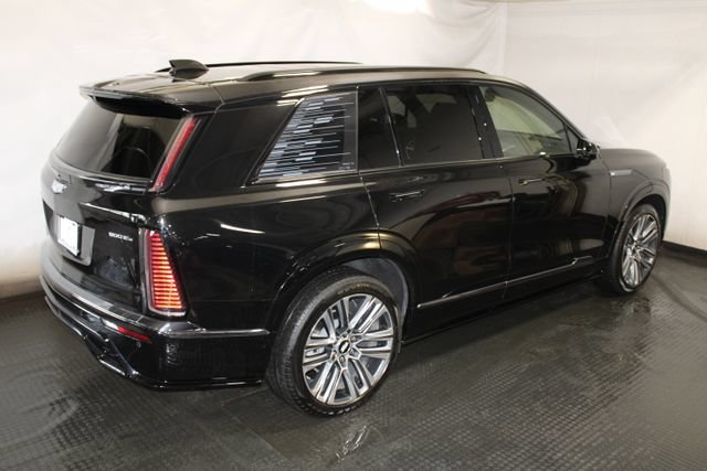 Used 2026 Cadillac Vistiq Platinum w/ LPO, Floor Liner Package AWD/4WD image 5