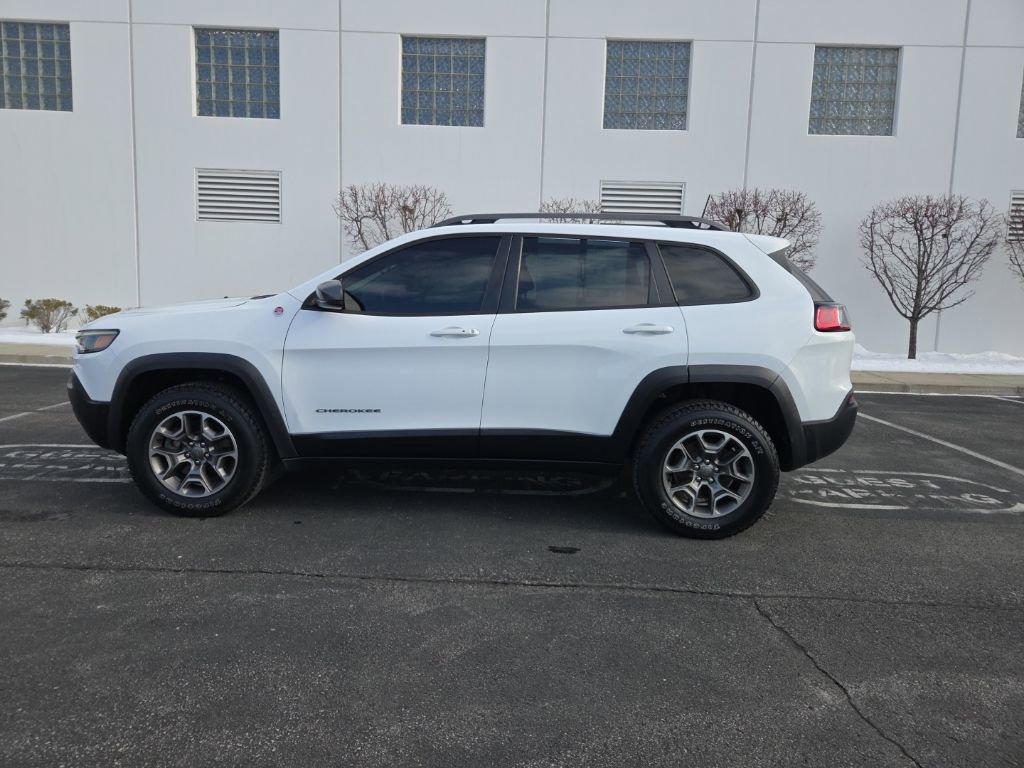 Used 2020 Jeep Cherokee Trailhawk w/ Technology Group image 5