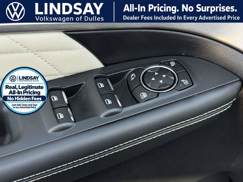 Used 2016 Ford Explorer Platinum AWD/4WD image 9