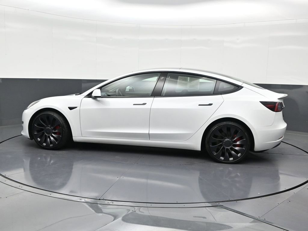 Used 2023 Tesla Model 3 Performance image 2