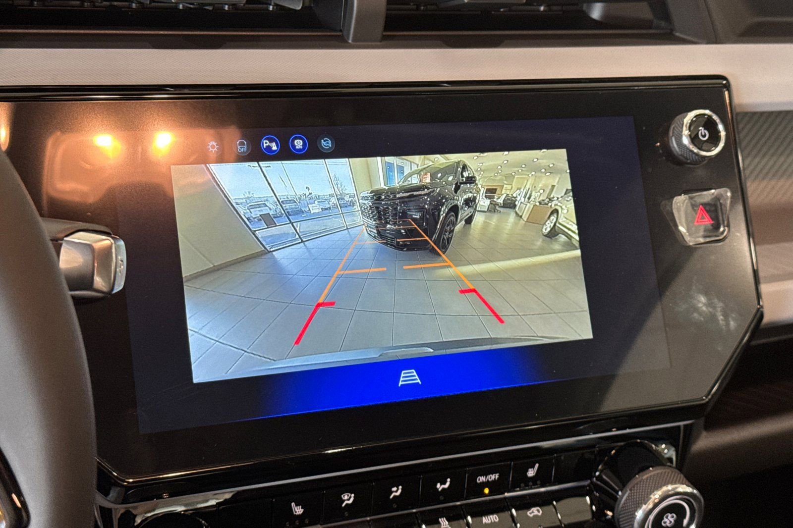 New 2027 Chevrolet Bolt LT w/ Comfort Package image 19