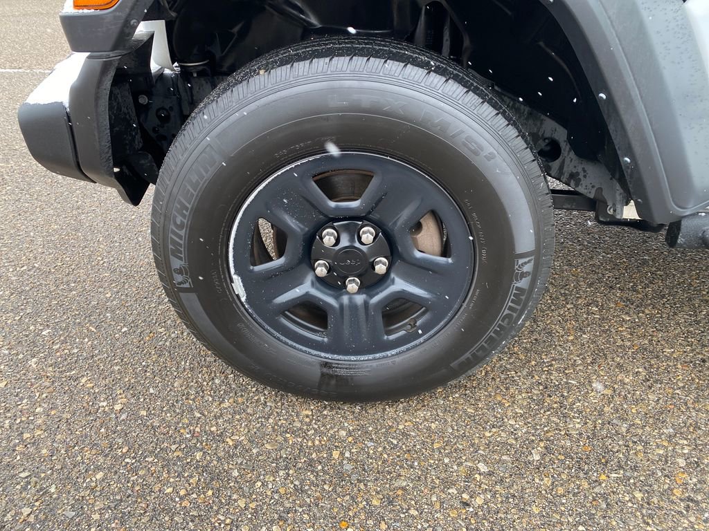 Used 2023 Jeep Wrangler Sport image 25
