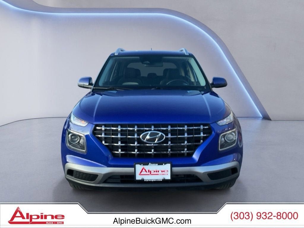 Used 2025 Hyundai Venue SEL image 8