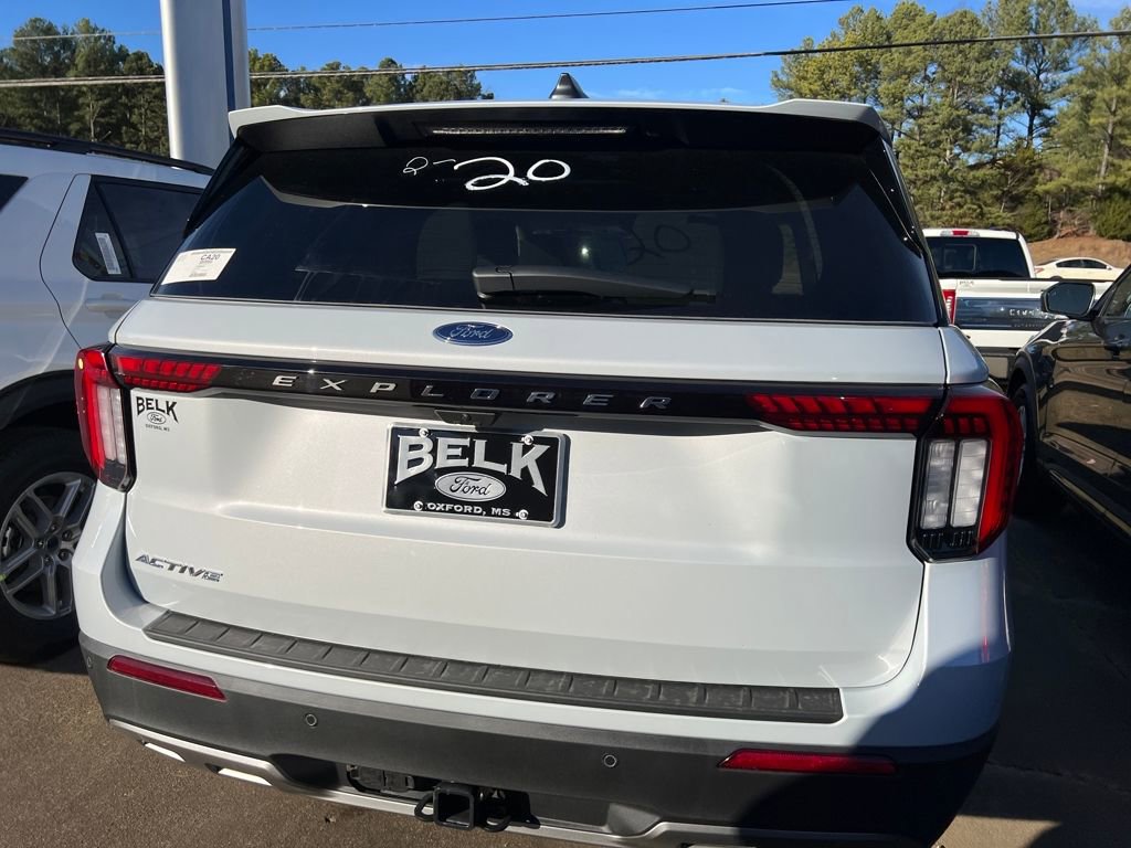 New 2026 Ford Explorer Active image 4