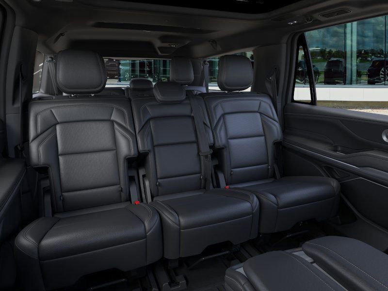 New 2025 Lincoln Navigator L Reserve w/ Jet Appearance Package image 11