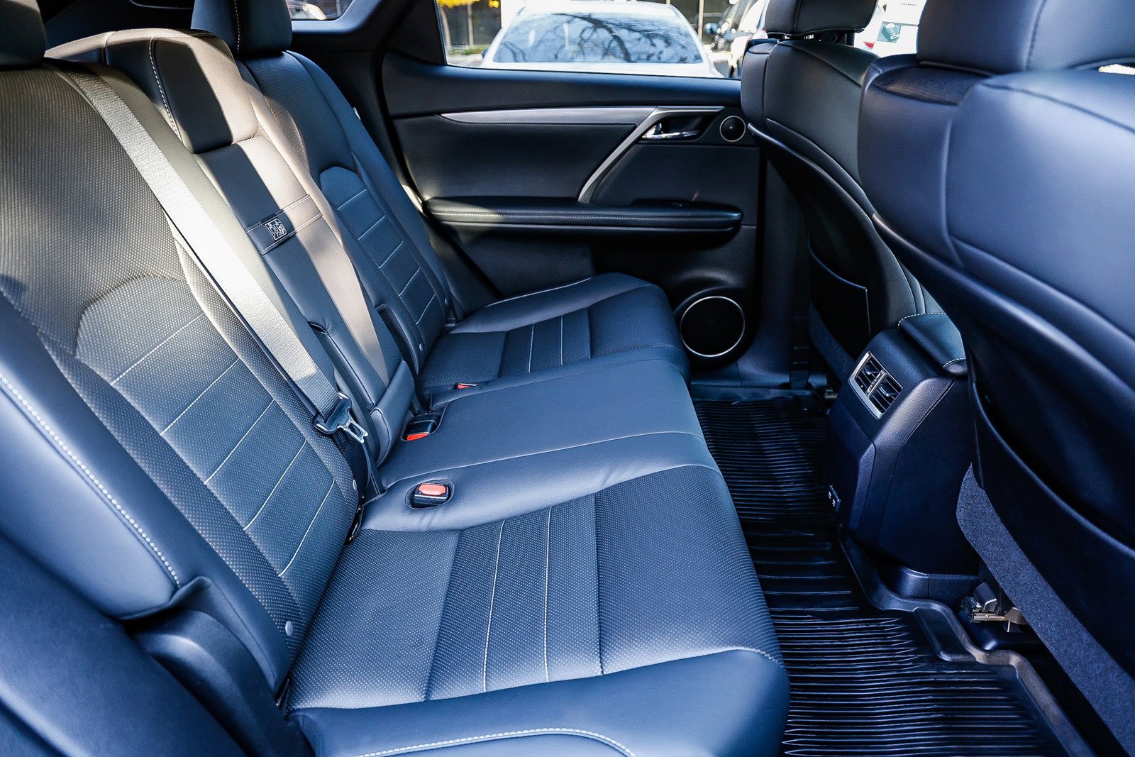 Used 2022 Lexus RX 450h F Sport image 18