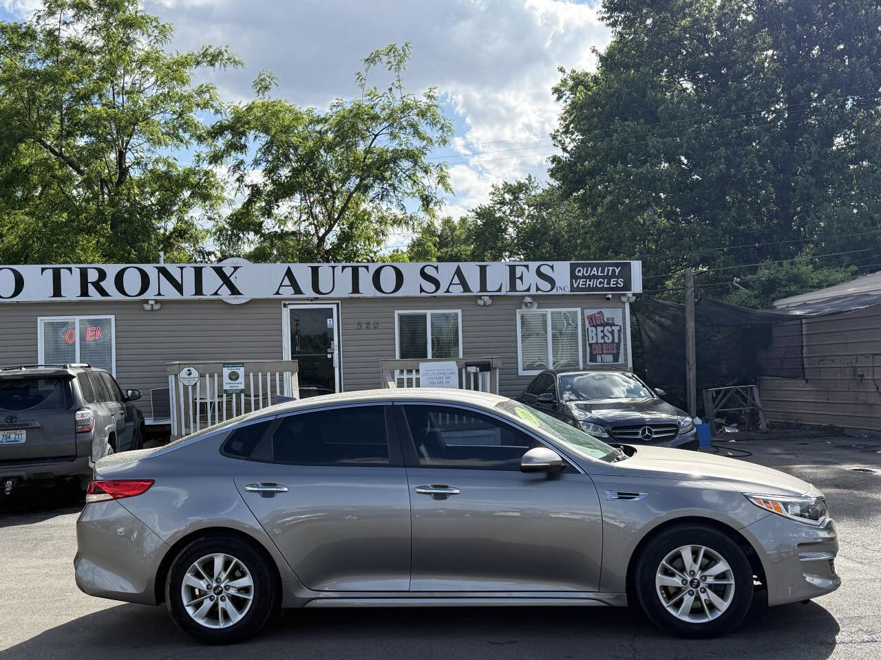 Used 2016 Kia Optima LX w/ LX Convenience Package FWD image 6