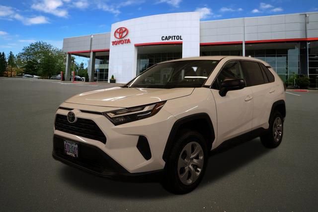 Used 2023 Toyota RAV4 LE AWD/4WD image 5